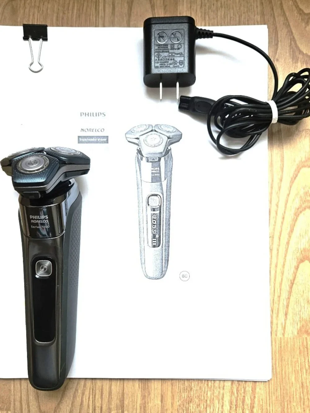Philips Norelco S7788 7000 Series Electric Shaver Wet/Dry Razor w/ Charger